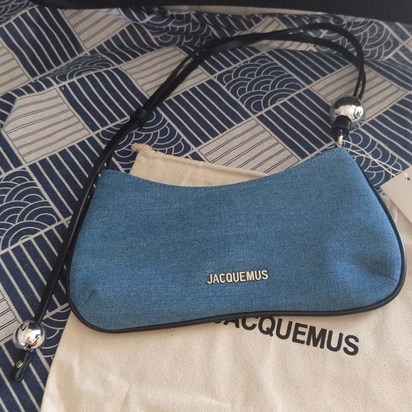 Jacquemus Le Bisou Perle Womens Shoulder Bag - Picture 1 of 9